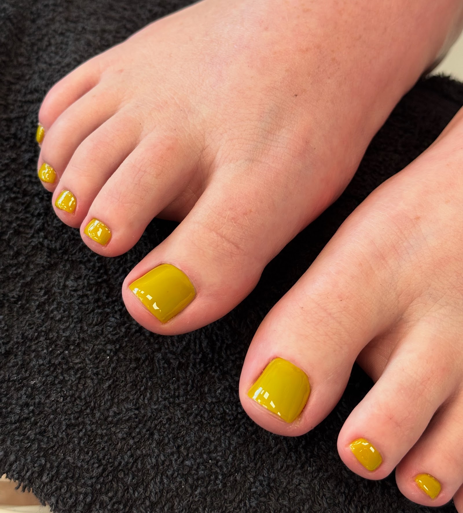 Sole in Hand nail photo 8